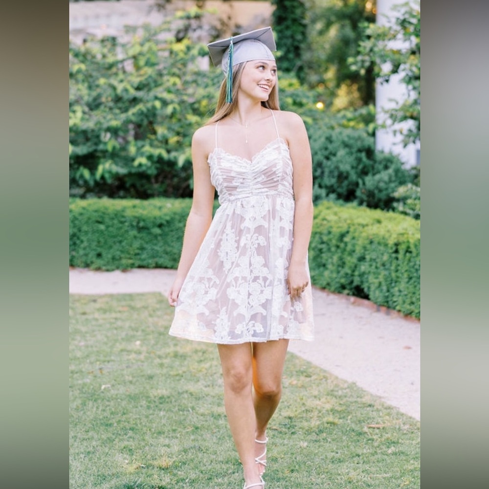 Elegant White Lace Dress